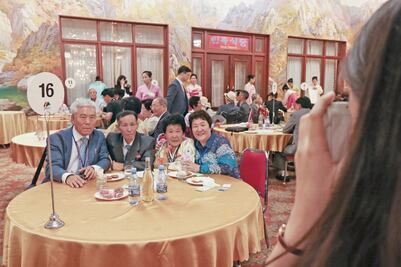 Familias de las Coreas se reúnen tras 60 años