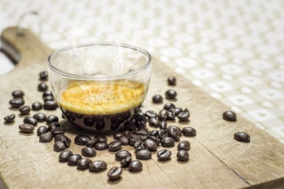 Café con aceite de oliva, la última tendencia. Fuente: Freepik.