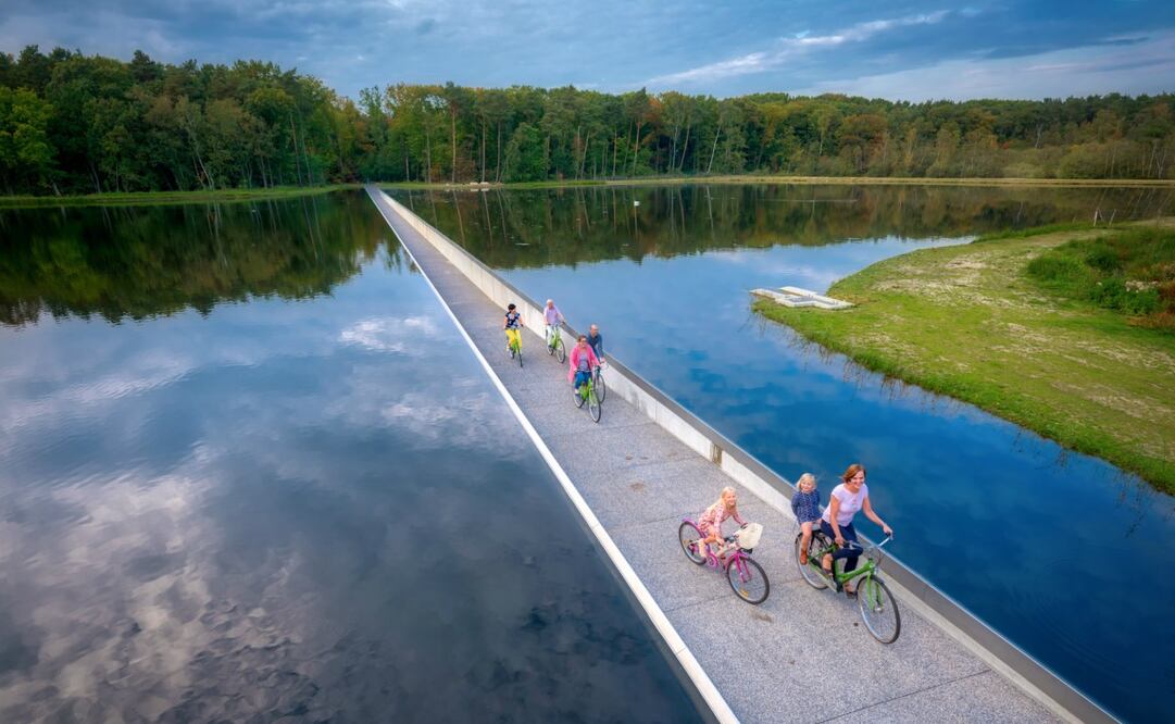 La ciclovía del museo al aire libre Bokrijk, una de las más originales del mundo. Foto: Cortesía