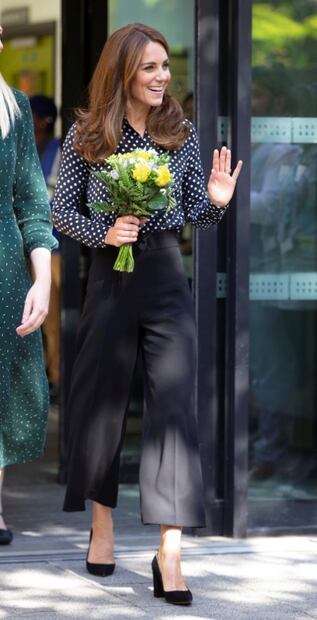 Kate Middleton acierta nuevamente con estilismo sofisticado