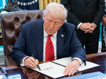 Trump afirma que "México y Canadá viven de nosotros"; "sin nosotros no tendrían país", añade