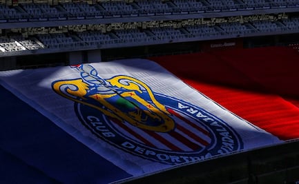 Chivas le sigue pagando a jugadores que ya no están en el equipo