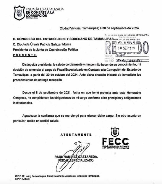 Al final del documento, agradeció la confianza que se le otorgó. Foto: Especial