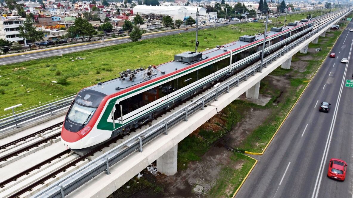 Este tren fue diseñado para trasladar a más de 230 mil pasajeros diariamente del Valle de Toluca al Valle de México en 39 minutos. Foto: Jorge Alvarado