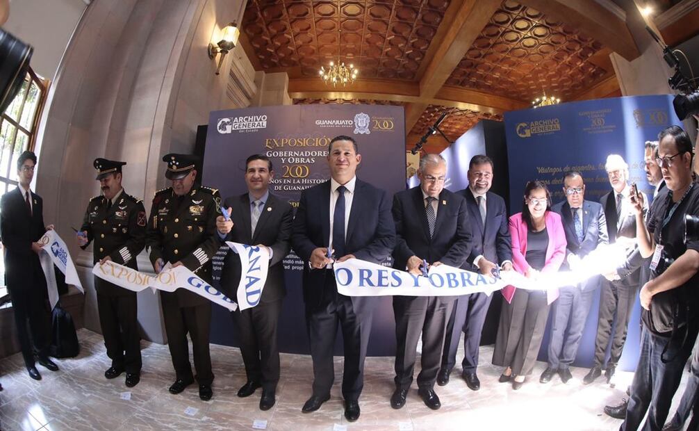 “Hoy nos reunimos para conmemorar el acontecimiento que dio vida al Poder Ejecutivo de nuestra entidad federativa”, afirmó el gobernador, Diego Sinhue Rodríguez Vallejo. Foto: especial
