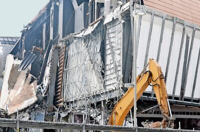 Reabren paso en la zona del derrumbe de Artz Pedregal