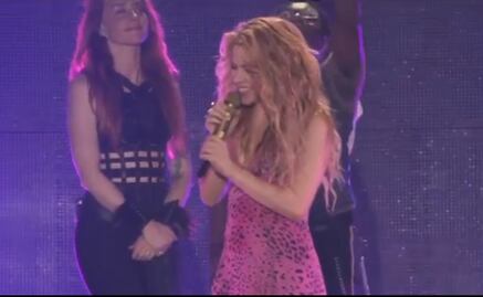 Shakira y el emotivo momento con Piqué y sus hijos en concierto