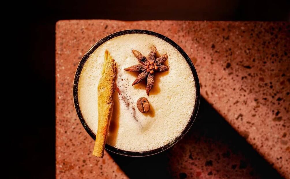 Cocktail de Tlécan, bar de Eli Martinez Bello, ganadora del Bartenders Award 2025. Foto: Instagram