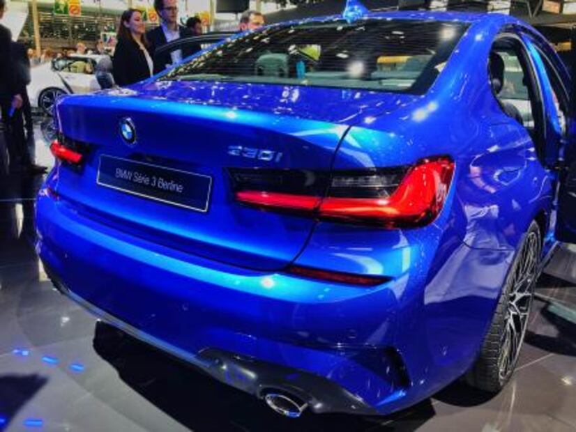BMW presenta nueva generación del Serie 3 en París 