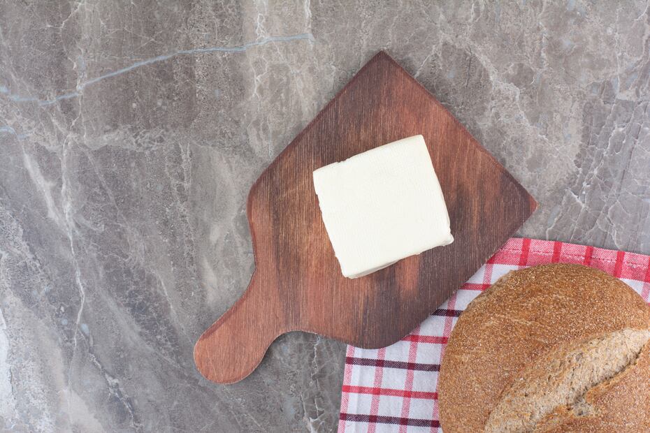 Queso Adobera de Jalisco con textura firme y sabor delicado. Foto: Freepik