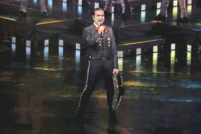 'El Potrillo' hace una promesa y un tributo