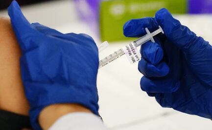 Covid-19: Cuarta dosis de Pfizer reduciría el riesgo de muerte casi en un 80%