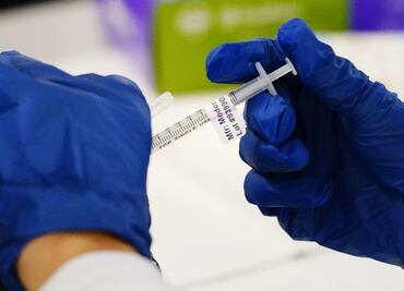 Covid-19: Cuarta dosis de Pfizer reduciría el riesgo de muerte casi en un 80%