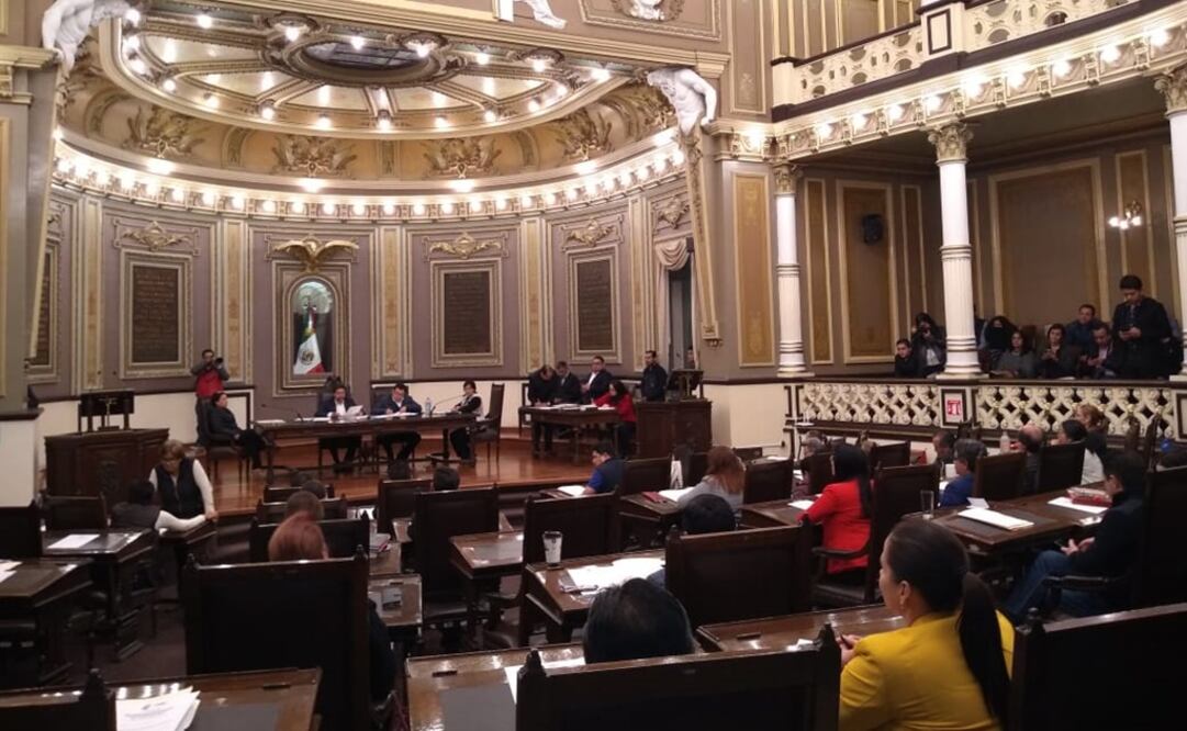 Una vez aprobada la Ley de Egresos 2019, el siguiente tema que tendrán que sacar adelante es el gobernador interino (Foto: tomada de Twitter @CongresoPue)