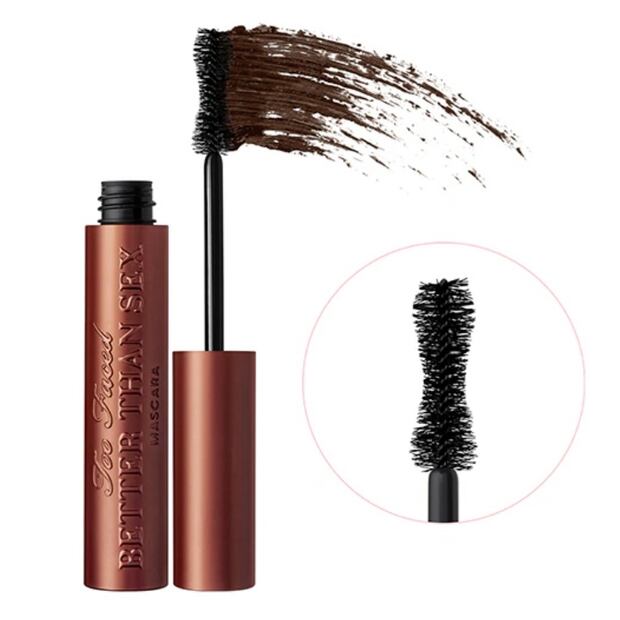 Better Than Sex Volumizing Mascara ofrece volumen extremo y curvatura. Foto: Too Faced