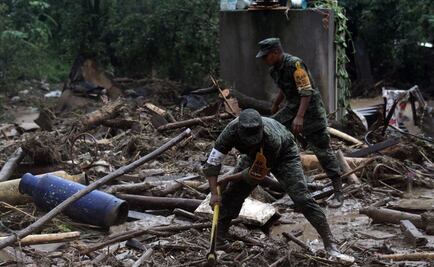 Suman 32 muertos en Puebla tras el paso de "Earl"
