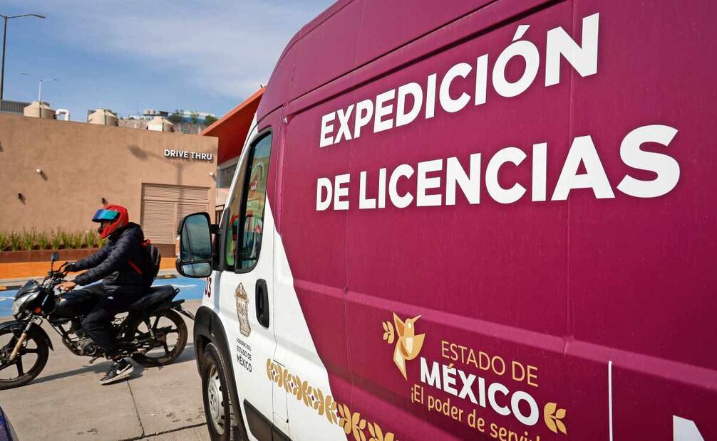 Expedición de licencias de conducir en Edomex. Foto: Luis Camacho / EL UNIVERSAL