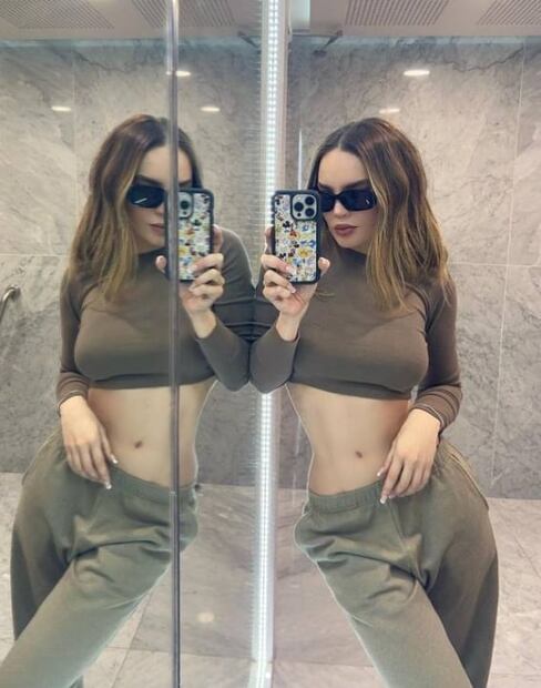 Cazzu, la novia de Nodal, presume abdomen ¡y Belinda también!