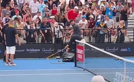 Víbora sorprende e interrumpe partido del ATP 250 de Brisbane