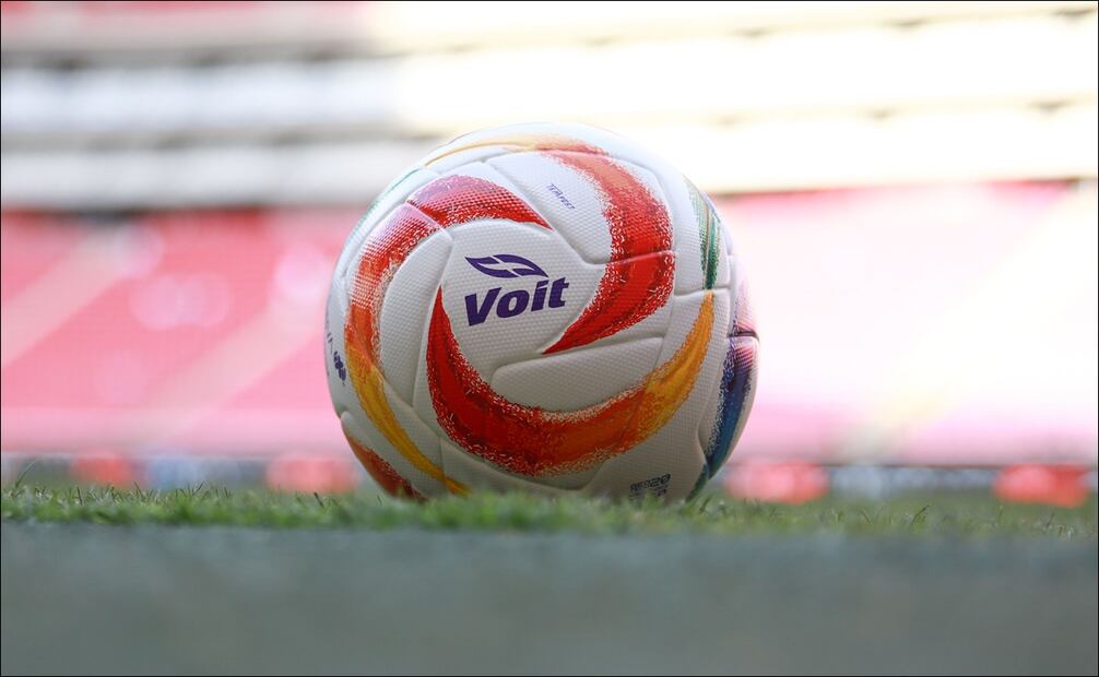 El balón de la Liguilla del Clausura 2024 de la Liga MX - Foto: Imago7
