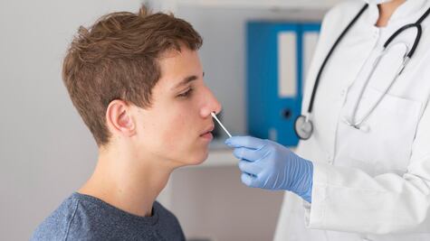 ¿Qué prueba para detectar COVID-19 es mejor?