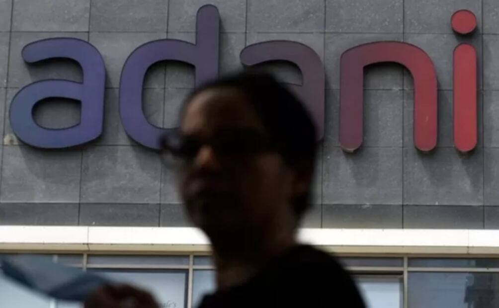 ¿Quién es Gautam Adani, el magnate asiático que perdió 36 mil mdd en unos días?