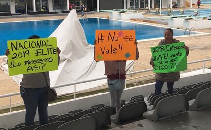 Familiares de nadadores protestan contra Kiril Todorov