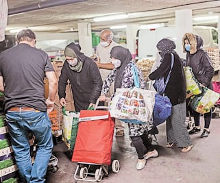 Madrid vive confusión sobre su confinamiento tras alza en casos