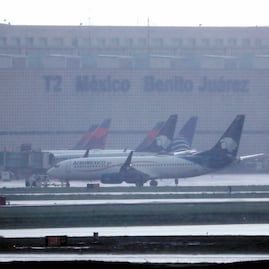 Lluvias provocan cierre de operaciones en el AICM; toma precauciones, despegues y aterrizajes fueron suspendidos