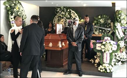 Dan el último adiós al luchador Villano III