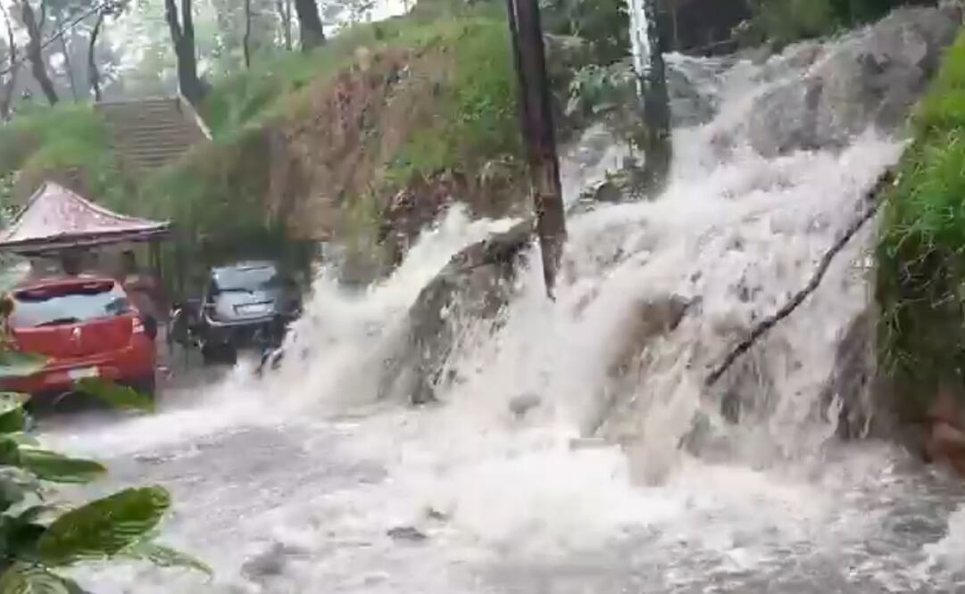Desborde de Presa Los Cuatro en Naucalpan 22/06/2025. Foto: Captura de pantalla