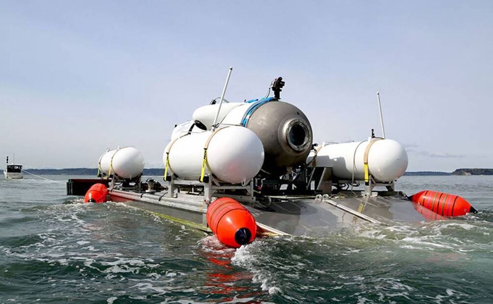 Sumergible Titan siendo remolcado hasta un punto de inmersión en Everett, Washington. Foto: AFP, archivo EL UNIVERSAL.