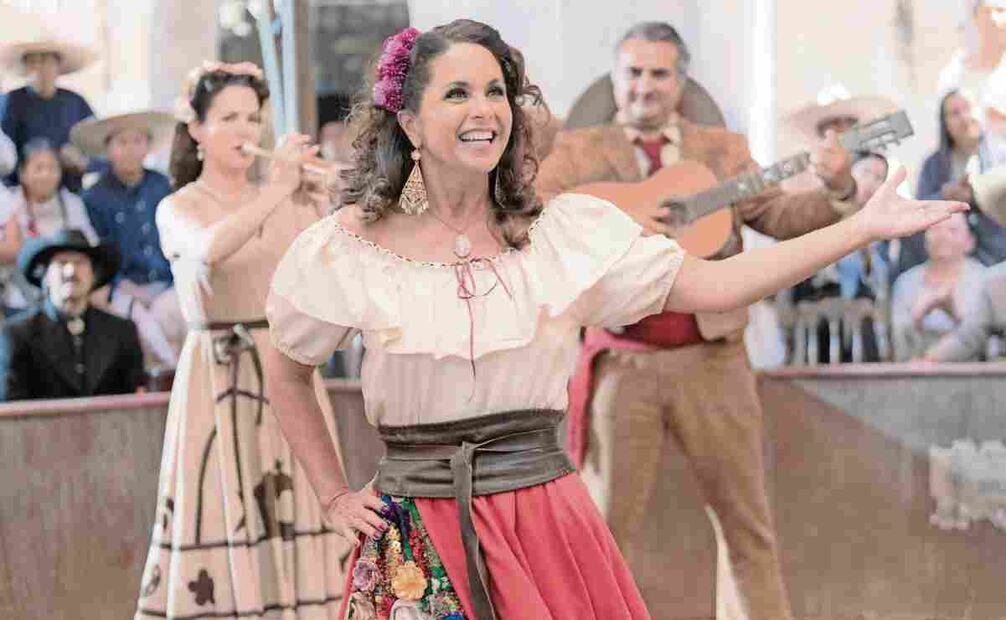 Lucero adaptó bien las canciones, dijo el productor Carlos Bardasano. (06/03/2025) Foto: VIX
