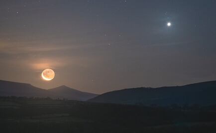 La Luna y Venus se 'juntan' al amanecer