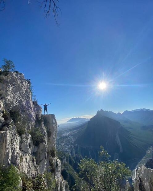 Asciende al imponente Nido de los Aguiluchos en la Huasteca 