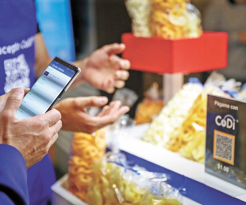 La aceptación de CoDi en México depende de la familiarización que lleven a cabo gobierno, bancos y empresas entre los usuarios potenciales, afirmó Rodrigo Barrientos, fundador y director de TEED Innovación Tecnológica. Foto: ARCHIVO EL UNIVERSAL