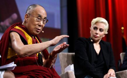 Gaga se reúne con el Dalai Lama