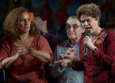 Rousseff: "La Constitución de Brasil está siendo violada"