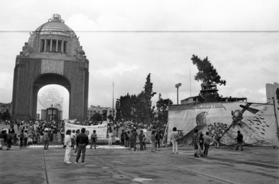 El día que quisieron derrocar la estatua de Cristóbal Colón 