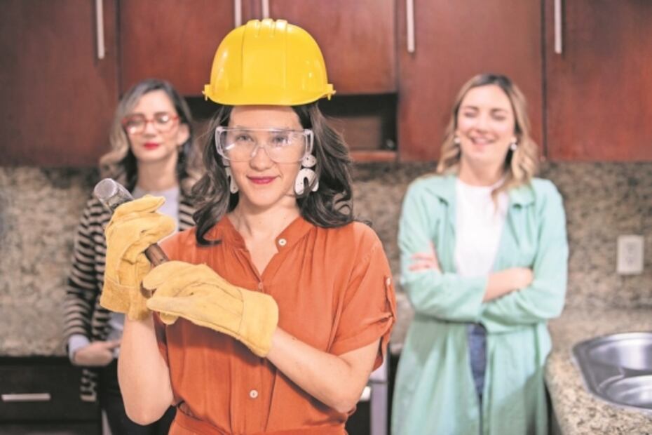 Regina Blandón cimenta trabajo de las mujeres