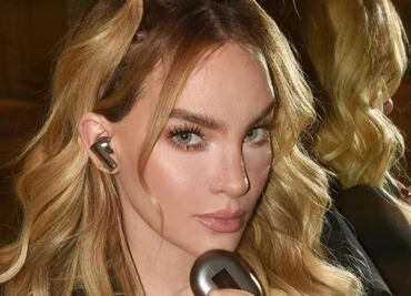 Belinda luce el peinado ideal para las fiestas navideñas