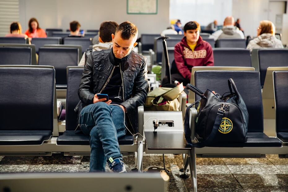 Verifica en qué salas de la Terminal 1 puedes recibir a tus familiares. Foto: Pexels