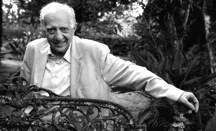 "A book read at different times recasts itself into multiple books": Sergio Pitol