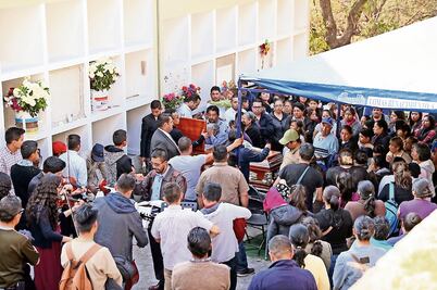 Exigen justicia por muerte de chofer tras caída de excavadora en Interlomas