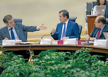 INE multa con 1 mdp a "El Bronco", Zavala y Ríos Piter