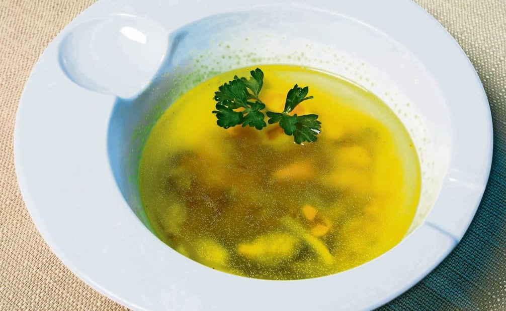 En el primer tiempo se ofrecerán dos opciones diarias de sopa caldosa. Foto: Especial