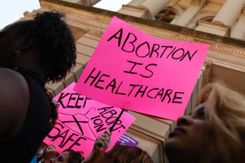 Cientos de personas protestan ante Supremo de EU contra leyes antiaborto