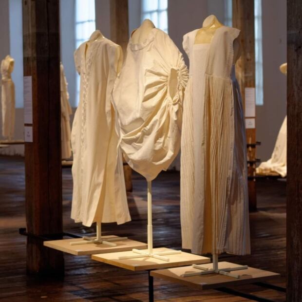 Exposiciones de moda imperdibles en verano