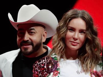 Ni casa ni dinero, Lupillo Rivera habla de los regalos a Belinda