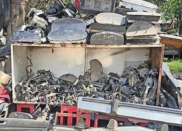 Decomisan más de 2 toneladas de autopartes